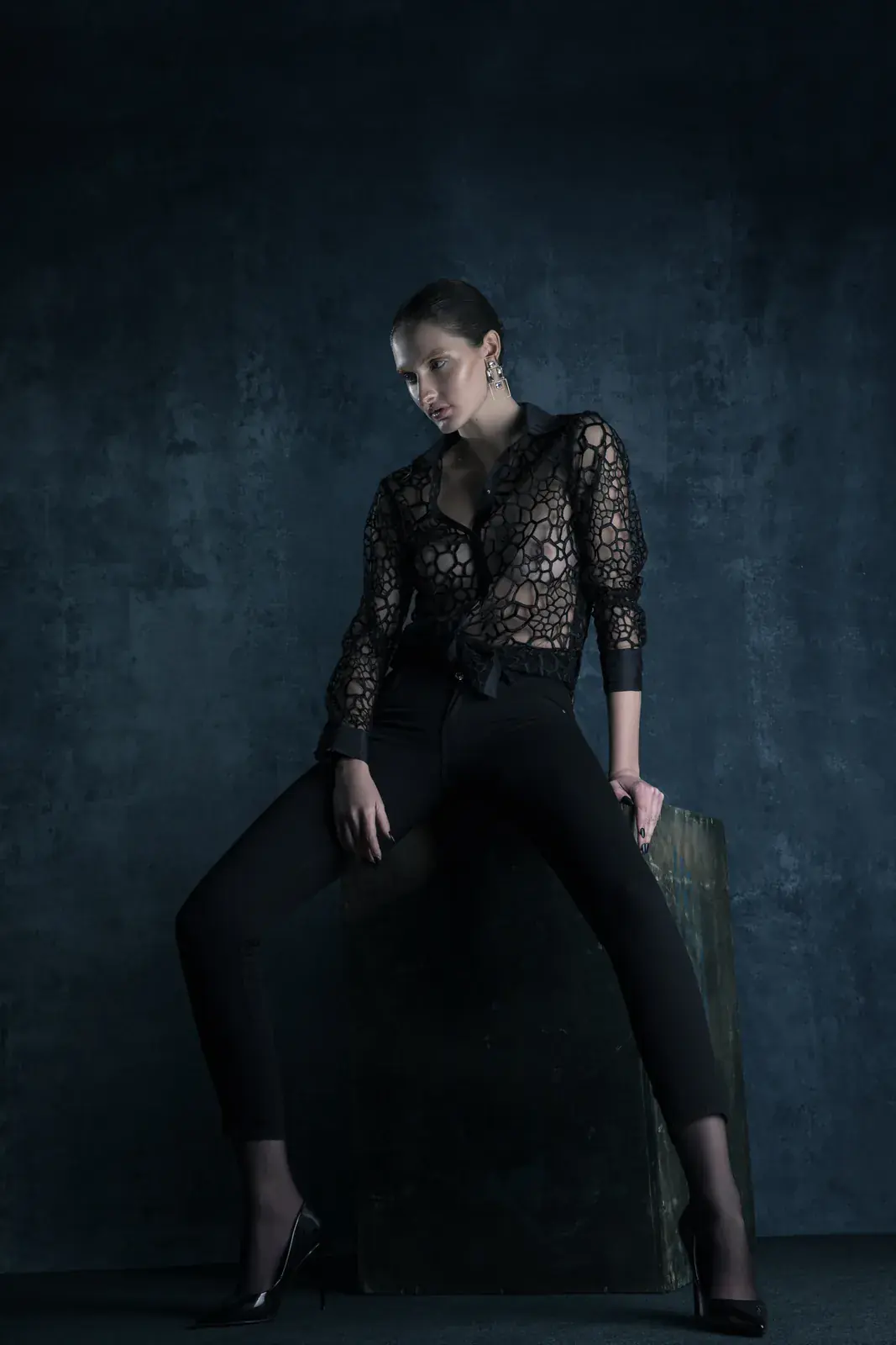 Time Loop look 06